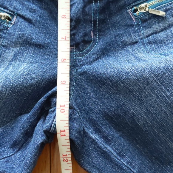 4/$15 Women Short - Picture 6 of 7